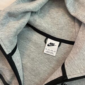 Nike Heather Gray Full-Zip Hoodie